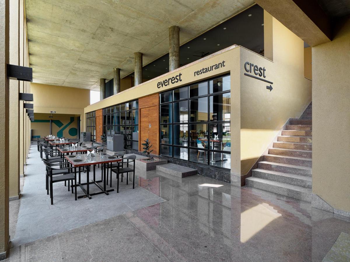 Hotel Mayur Express Sangamner Екстер'єр фото