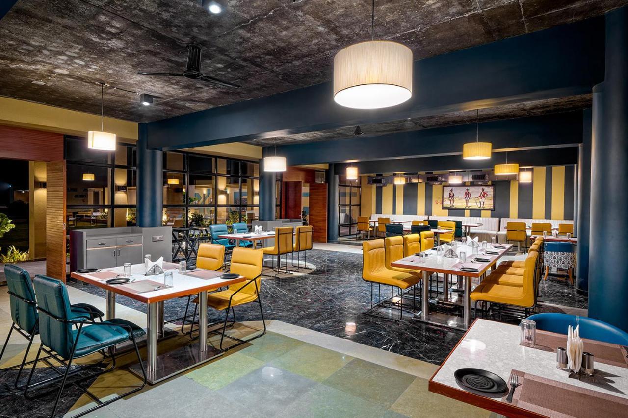 Hotel Mayur Express Sangamner Екстер'єр фото