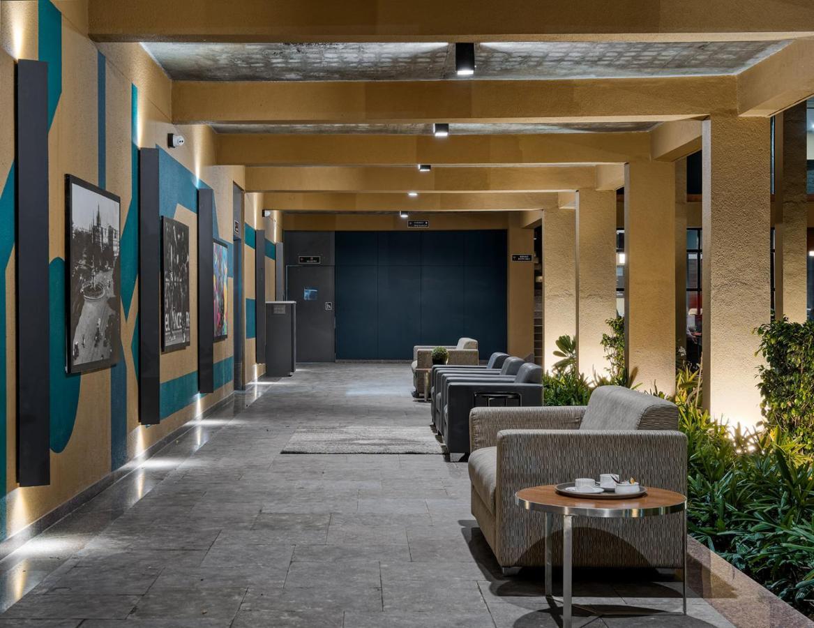 Hotel Mayur Express Sangamner Екстер'єр фото
