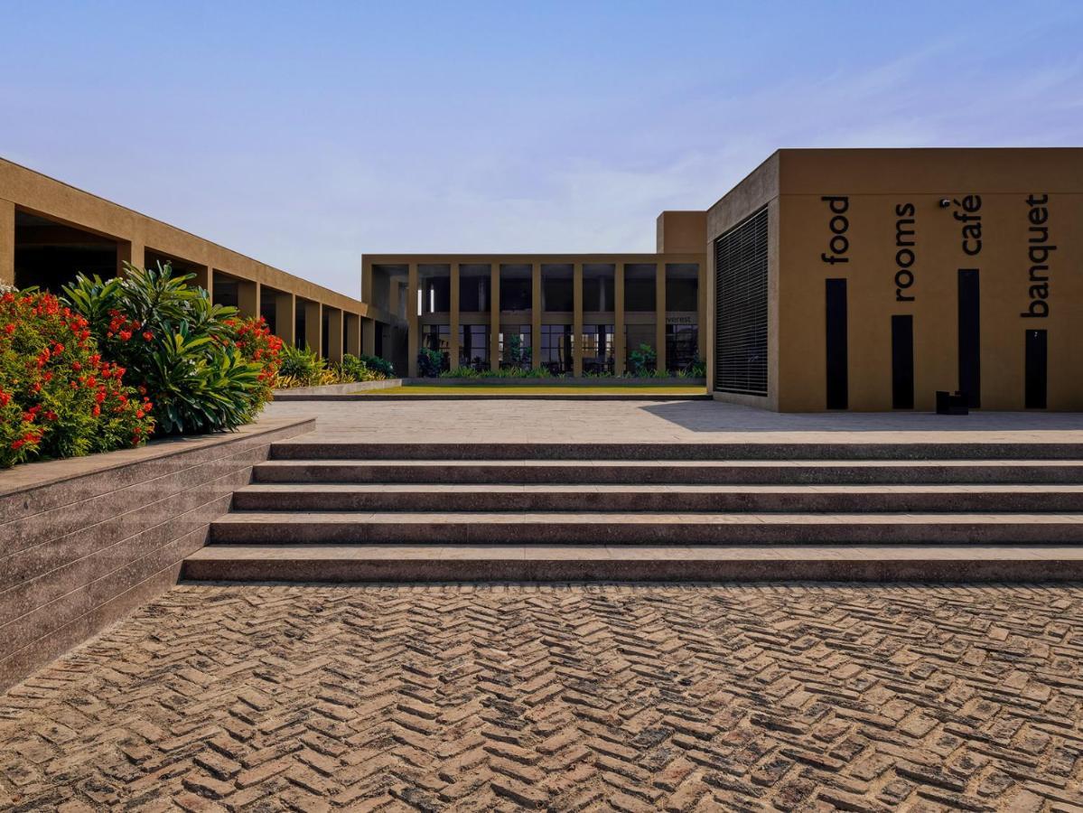 Hotel Mayur Express Sangamner Екстер'єр фото